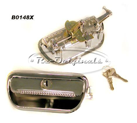 Door handle, outside, new manufactured, chromed metal with keys, left side - B0148XS