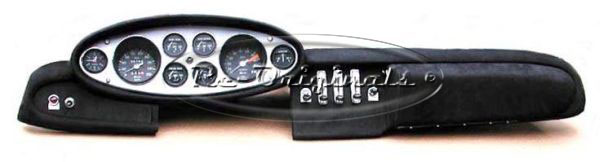 Dashboard with European instruments, completely restored including new mousehair.  Ferrari Dino 246 - N0220